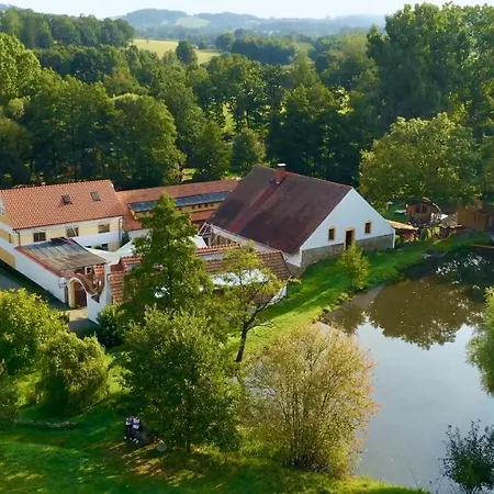Treehouse Kremilek Orman Evi Jesenice (Pribram)