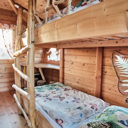 Treehouse Kremilek Gerendaház *