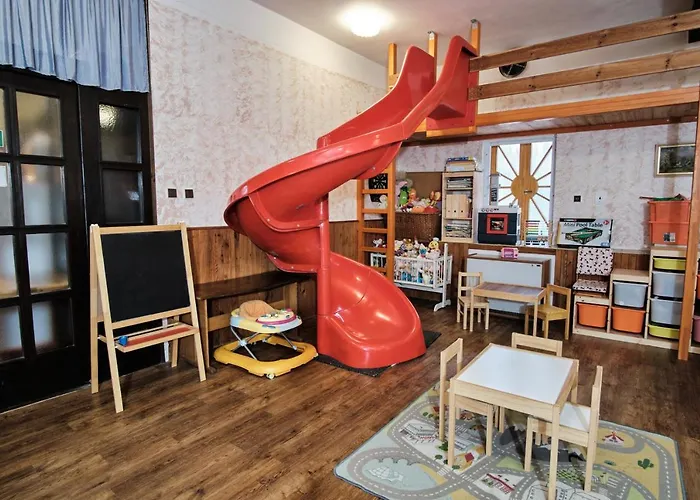 Alojamento de Turismo Selvagem Treehouse Křemílek