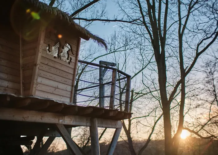 Treehouse Křemílek Jesenice (Pribram)