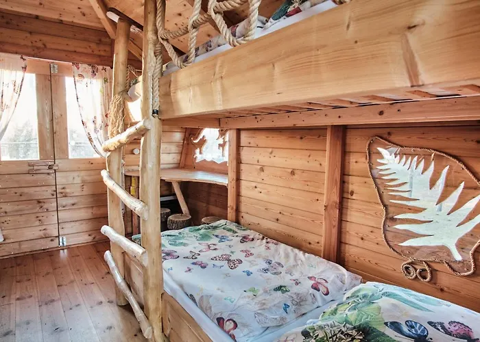 Treehouse Křemílek Alojamento de Turismo Selvagem *